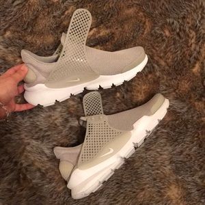SOLD New Nike Sock Dart